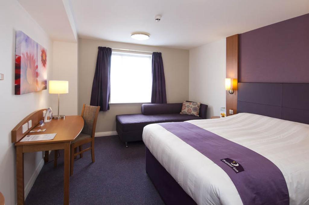 Premier Inn Portishead Exterior photo