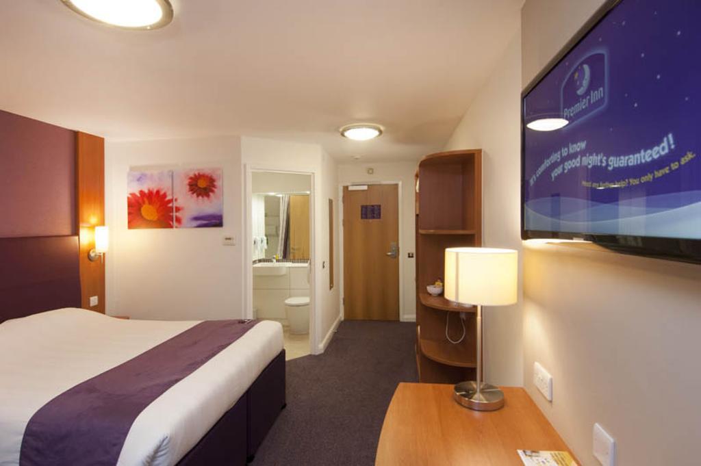 Premier Inn Portishead Exterior photo